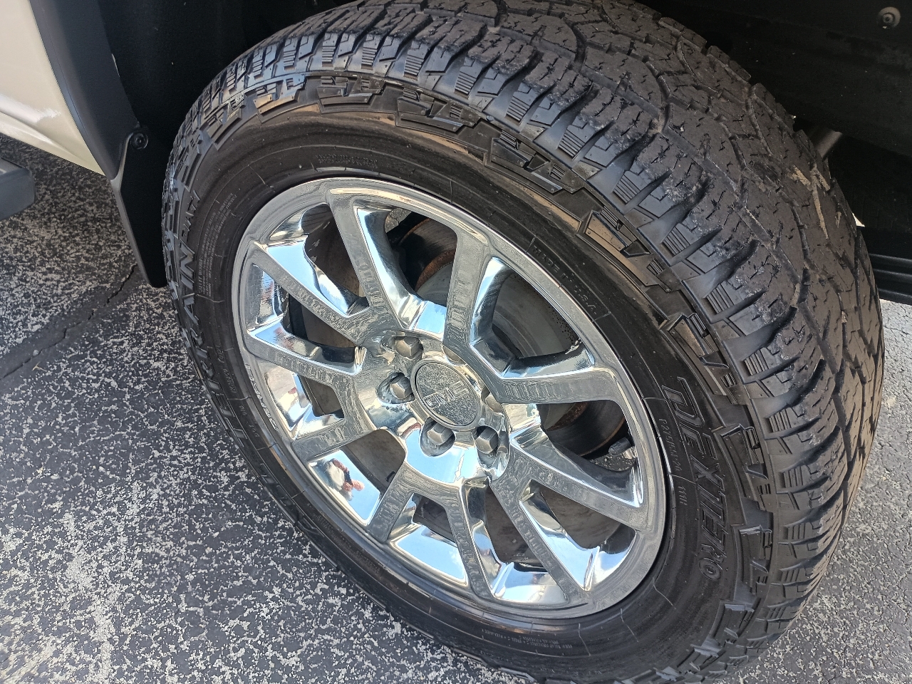 GMC Sierra 1500 4WD Crew Cab 143.5" Denali 2014