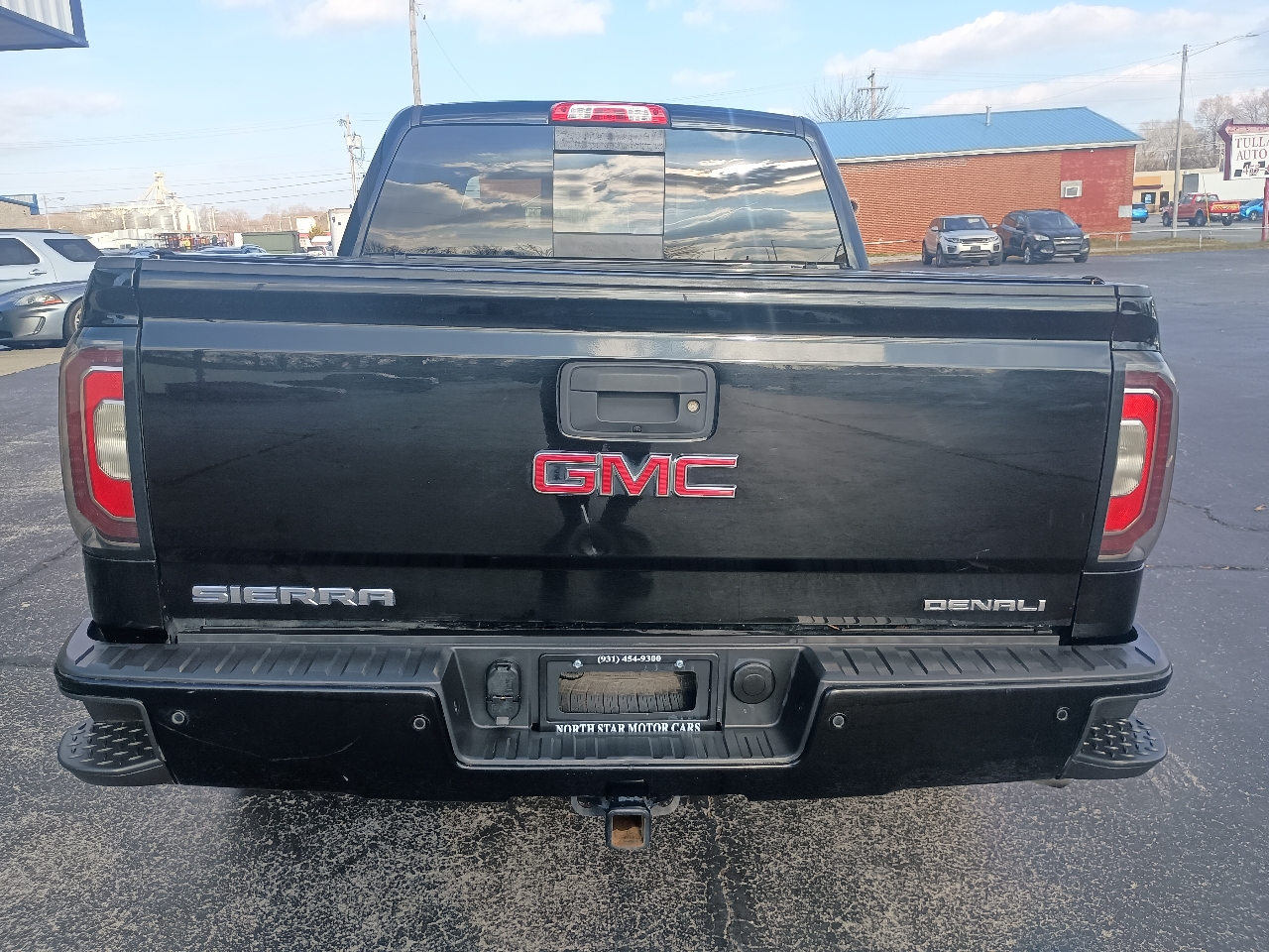 GMC Sierra 1500 4WD Crew Cab 143.5" Denali 2017