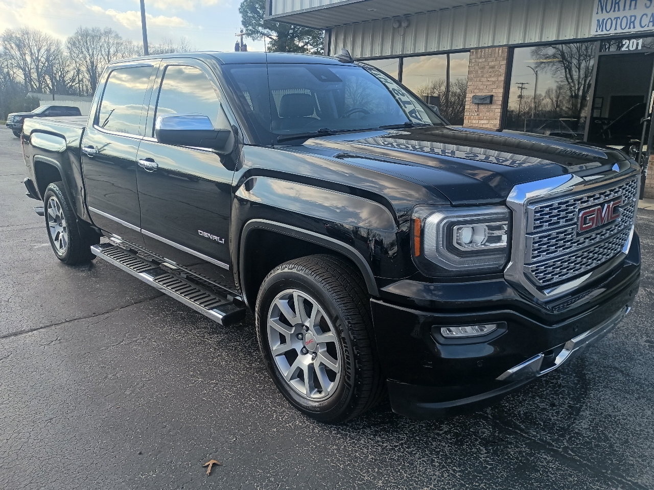 GMC Sierra 1500 4WD Crew Cab 143.5" Denali 2017