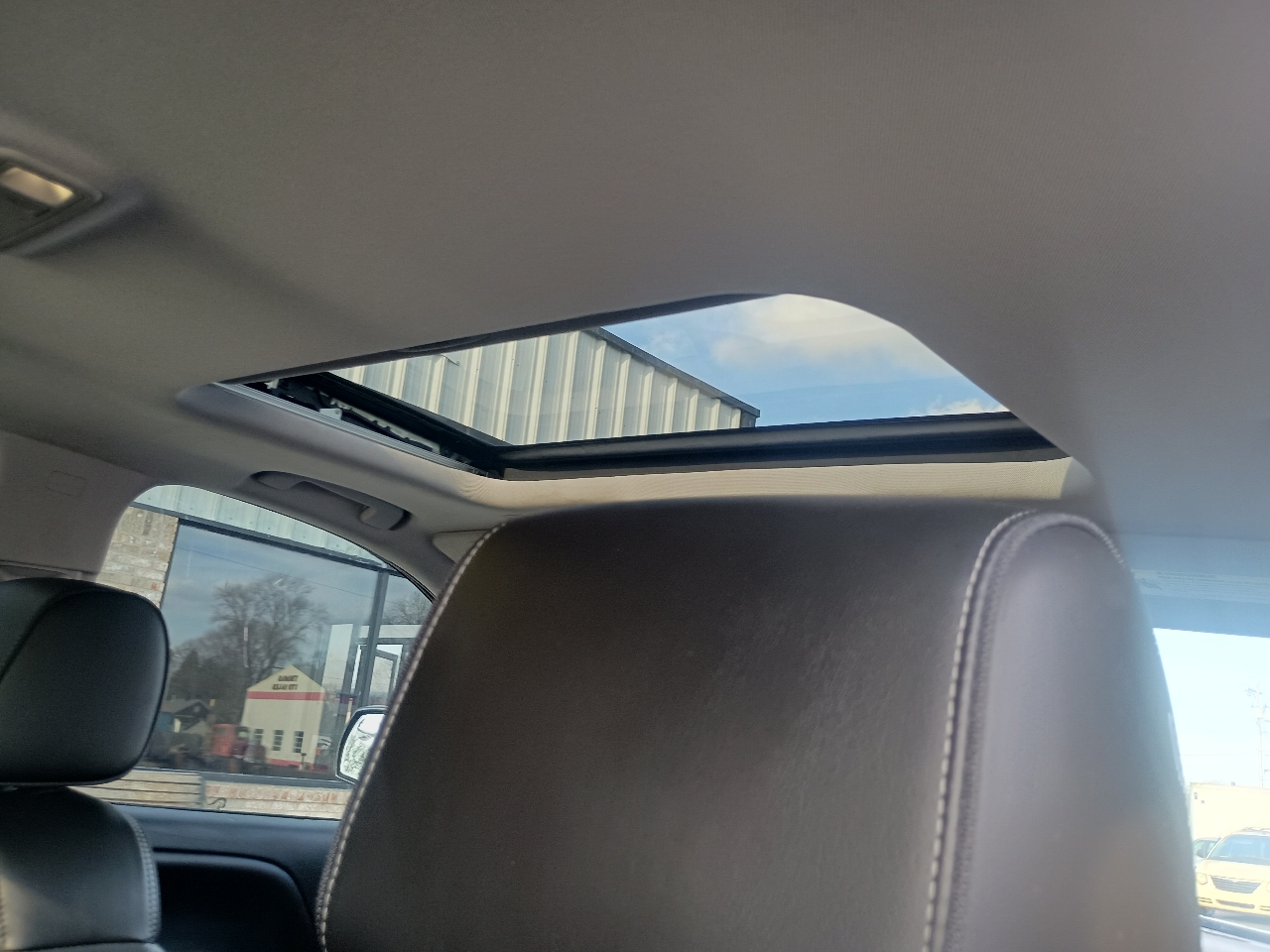 GMC Sierra 1500 4WD Crew Cab 143.5" Denali 2017