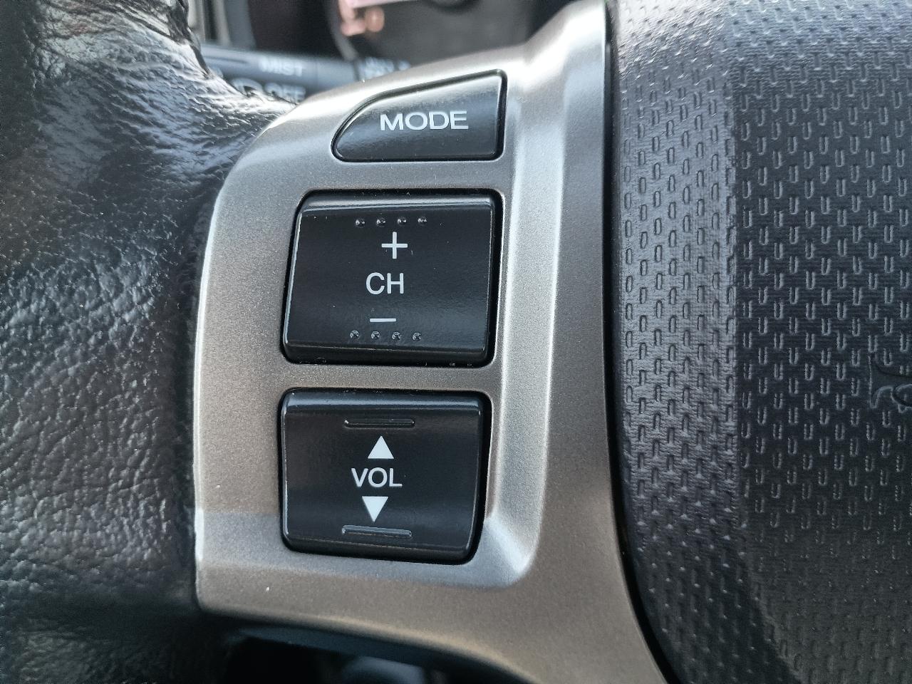 Honda Ridgeline 4WD Crew Cab SE 2014