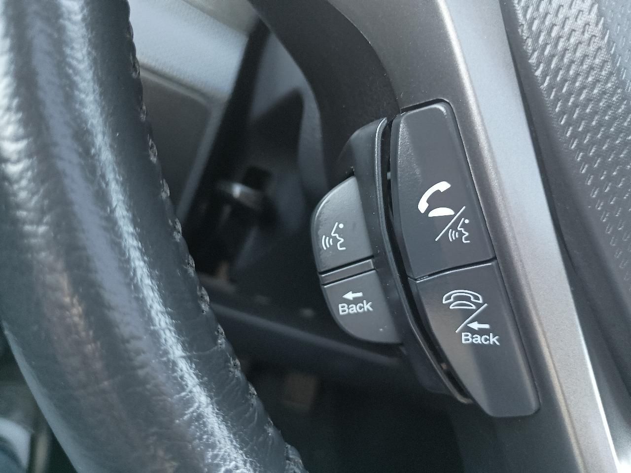 Honda Ridgeline 4WD Crew Cab SE 2014