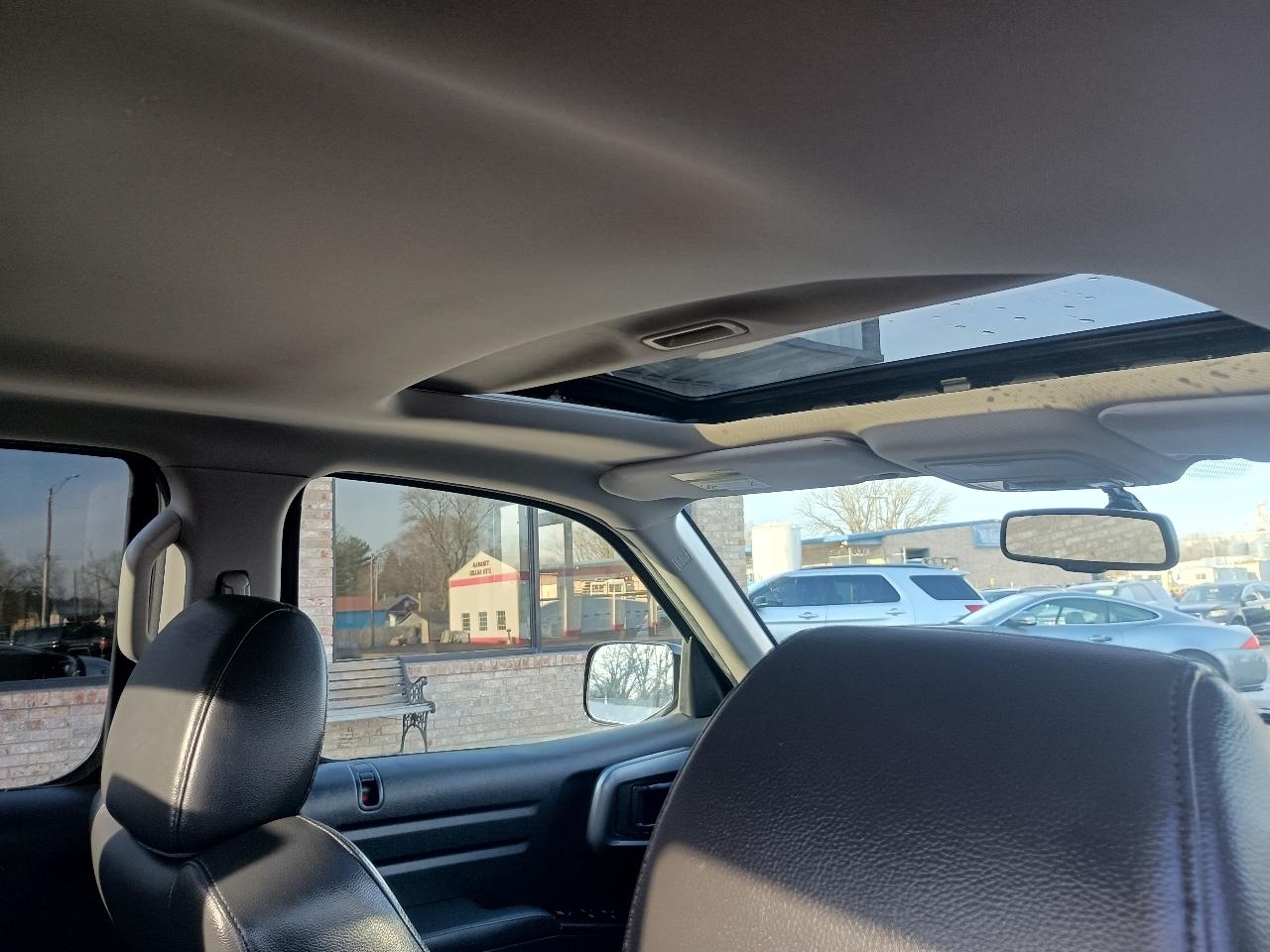 Honda Ridgeline 4WD Crew Cab SE 2014