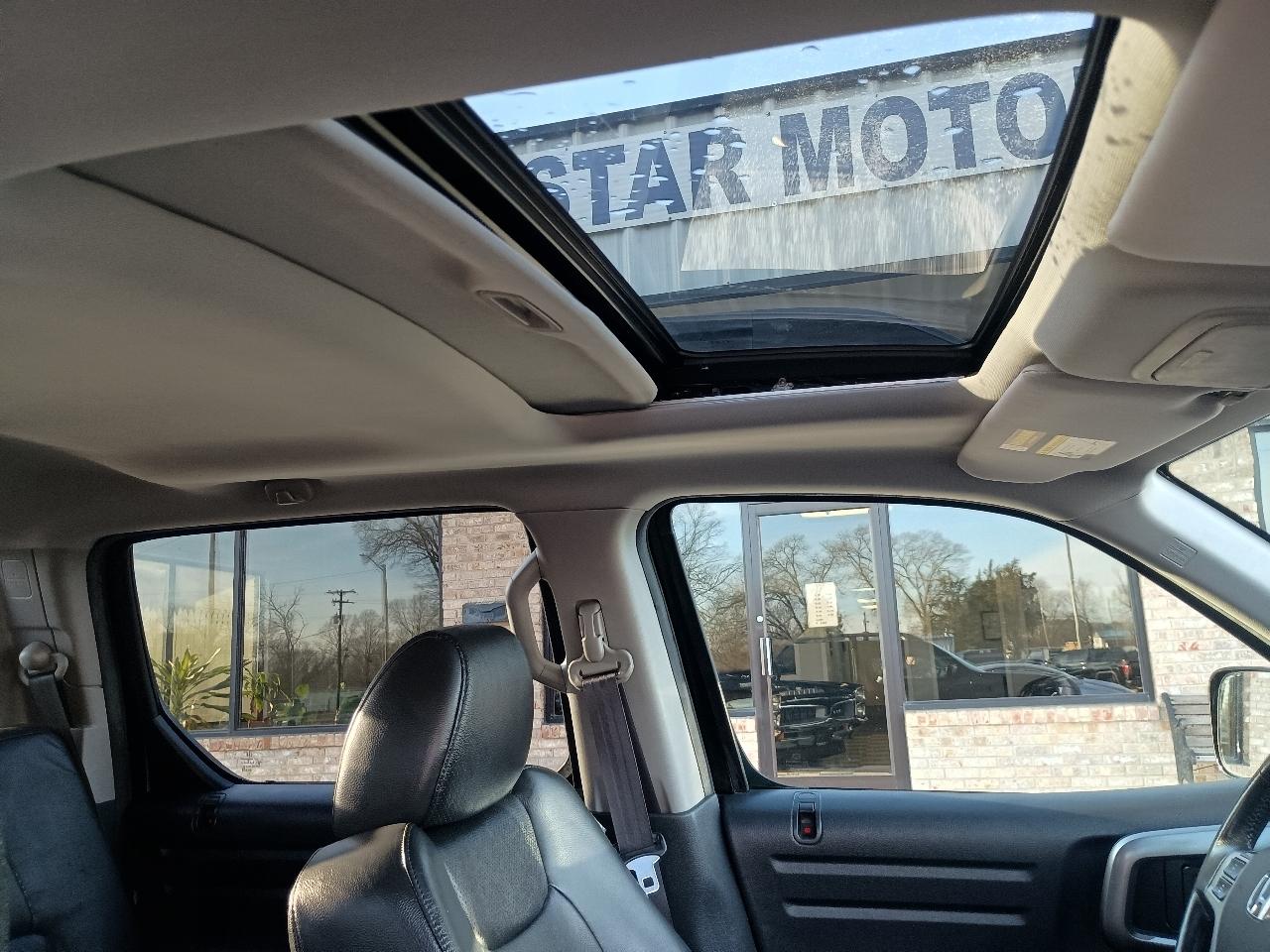 Honda Ridgeline 4WD Crew Cab SE 2014