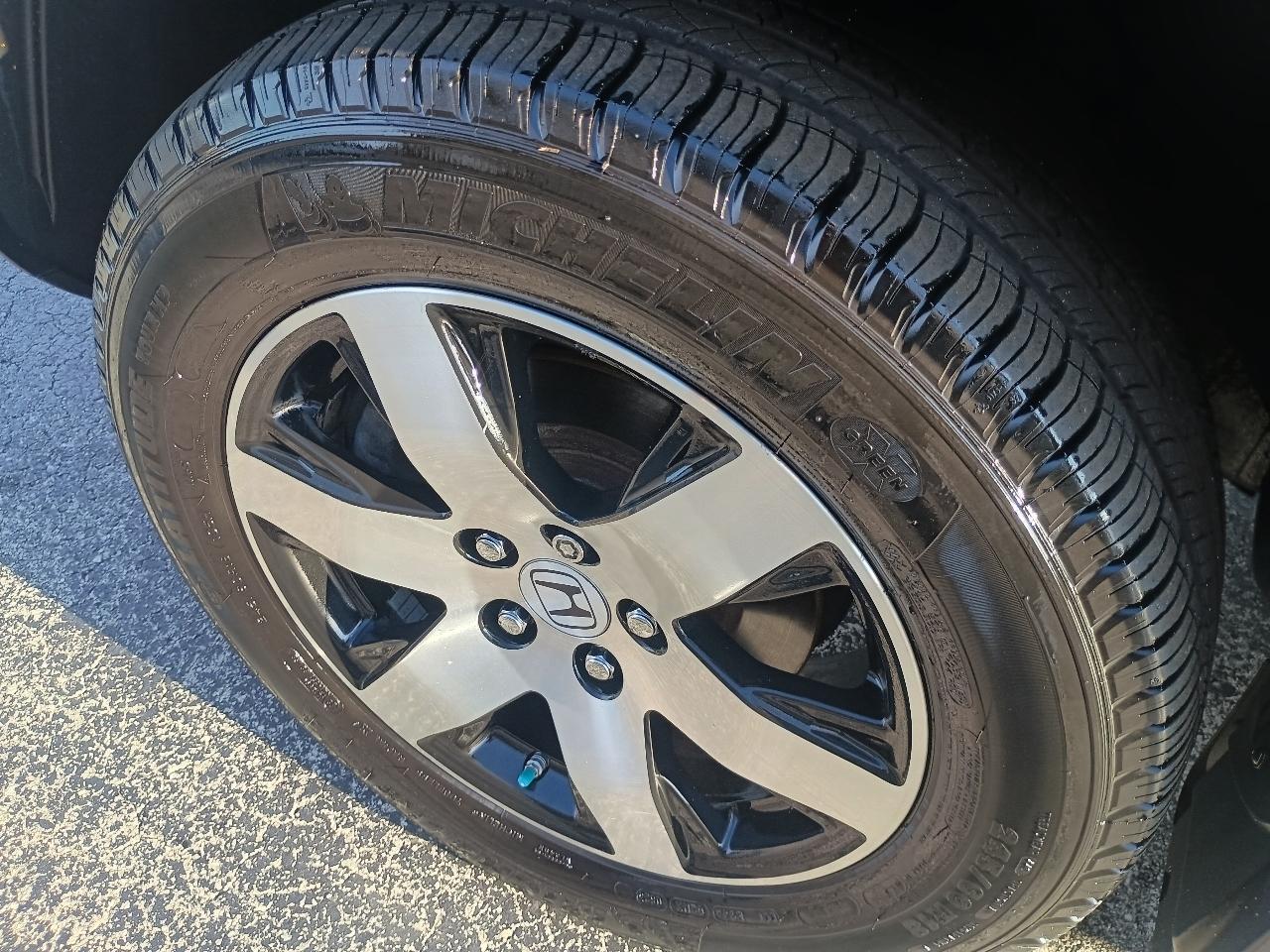 Honda Ridgeline 4WD Crew Cab SE 2014