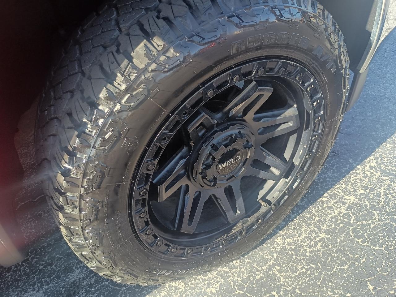 GMC Sierra 1500 4WD Crew Cab 143.5" SLT 2018