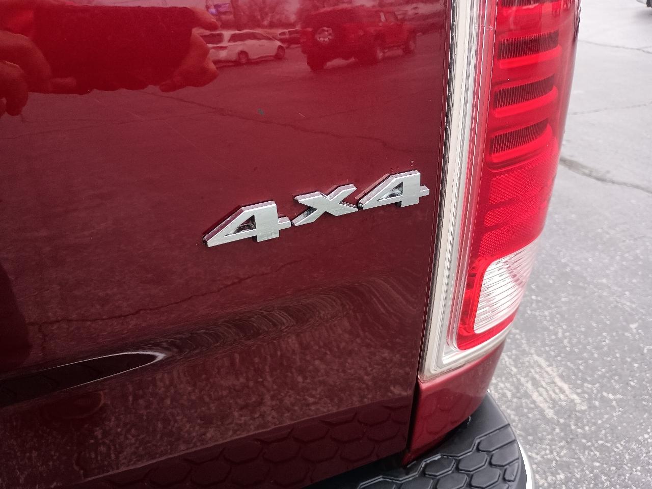 RAM 1500 4WD Crew Cab 140.5" Longhorn Limited 2014