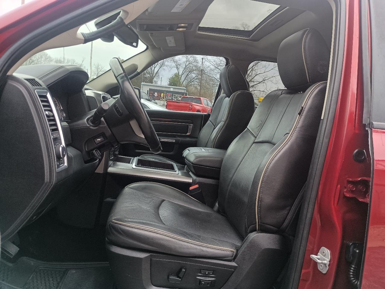 RAM 1500 4WD Crew Cab 140.5" Longhorn Limited 2014