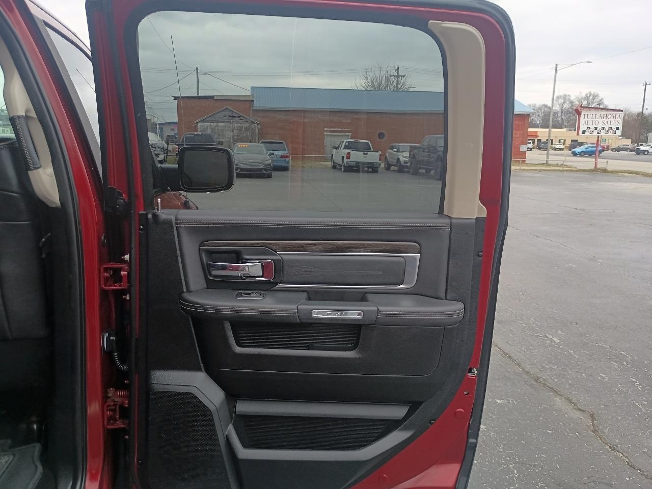 RAM 1500 4WD Crew Cab 140.5" Longhorn Limited 2014