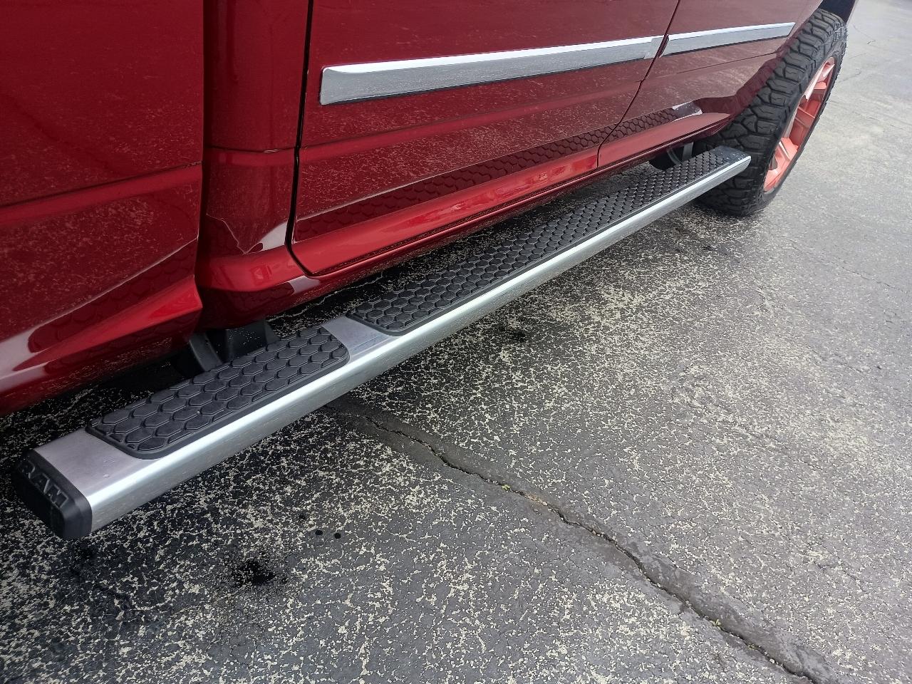 RAM 1500 4WD Crew Cab 140.5" Longhorn Limited 2014