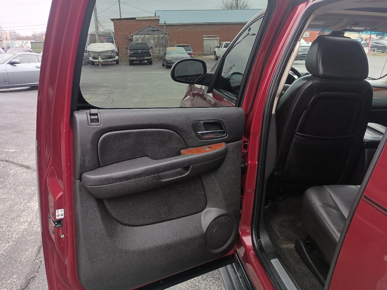 Chevrolet Avalanche 2WD Crew Cab 130" LTZ 2007