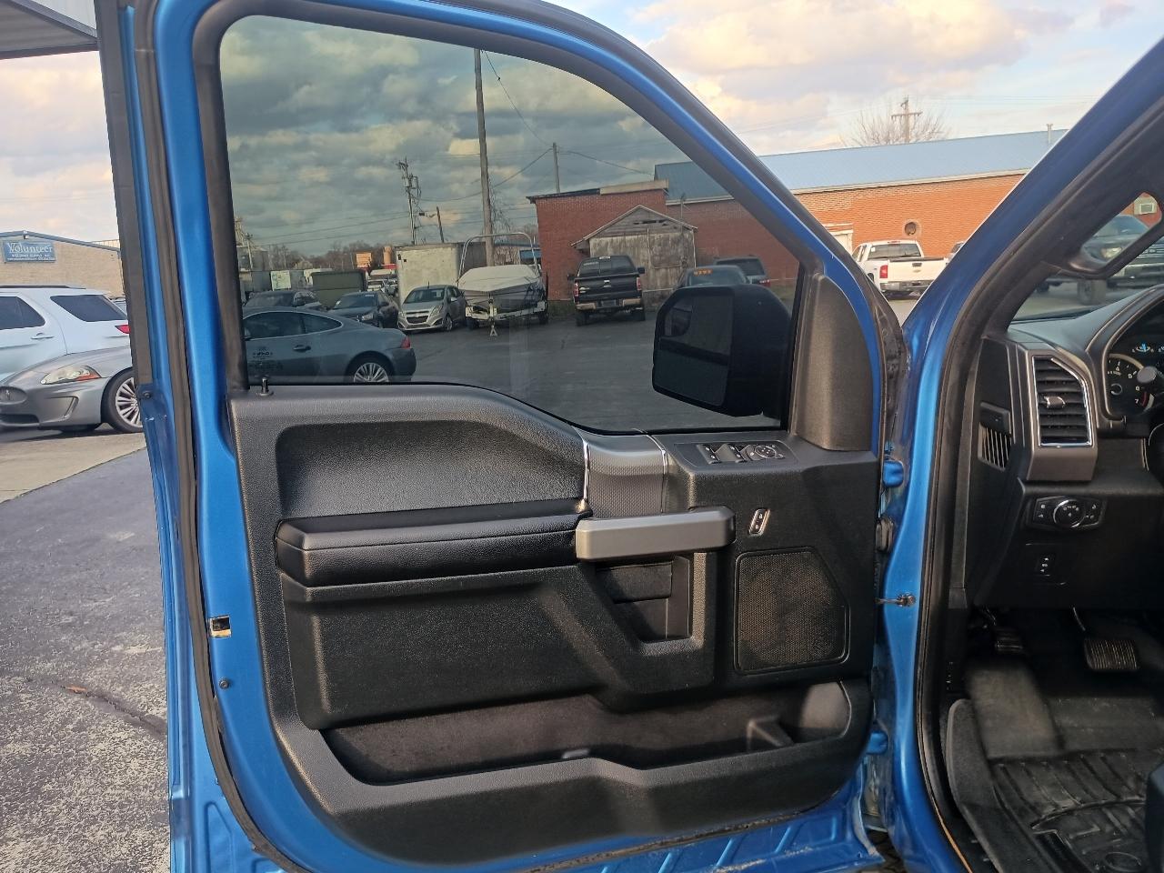 Ford F-150 4WD SuperCrew 157" XLT 2016