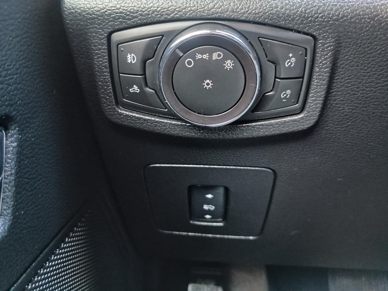 Ford F-150 4WD SuperCrew 157" XLT 2016