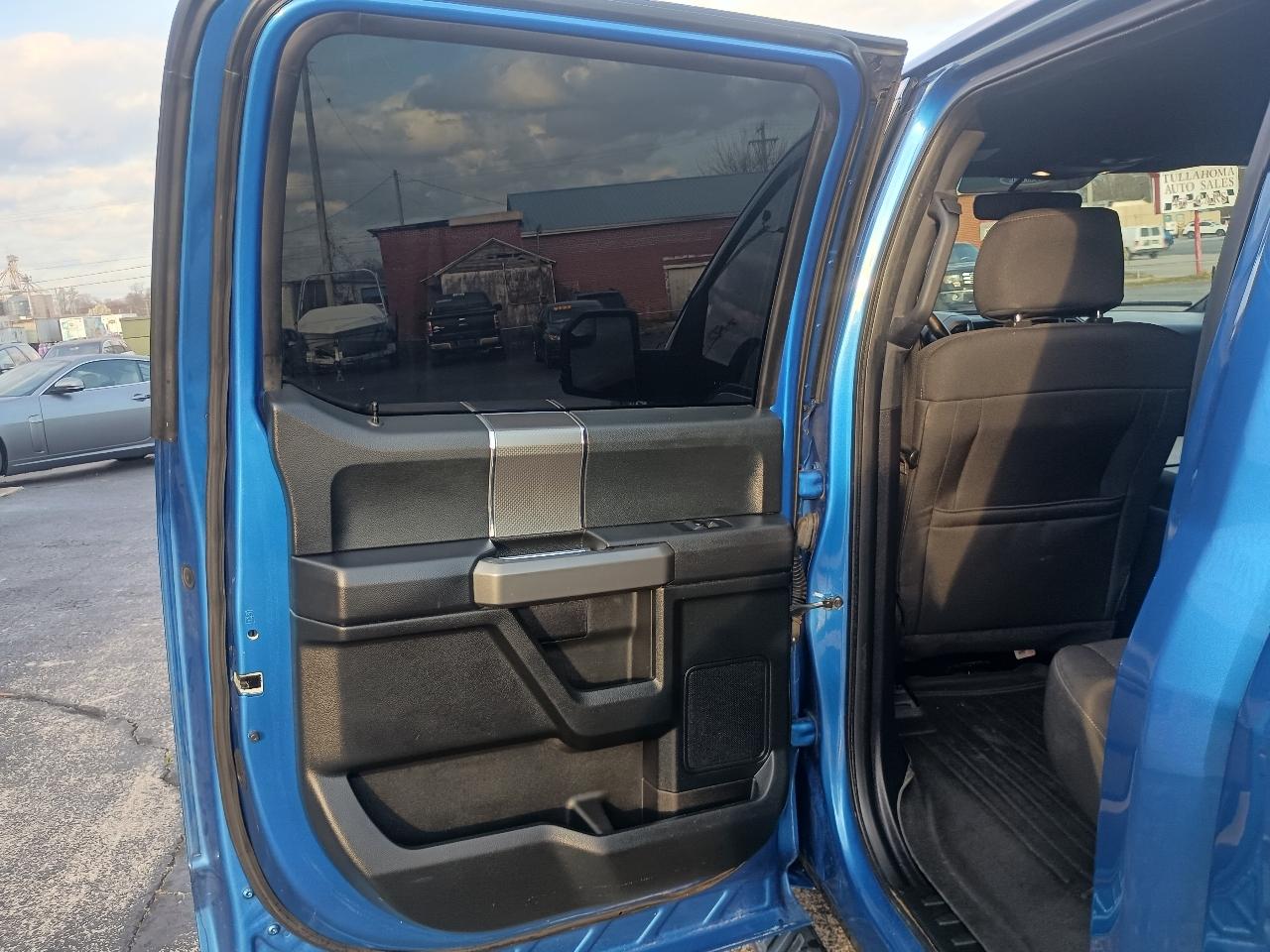 Ford F-150 4WD SuperCrew 157" XLT 2016