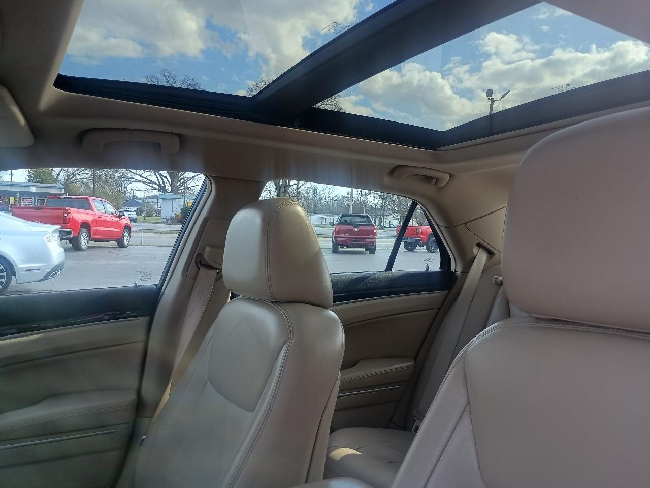 Chrysler 300 4dr Sdn AWD 2014