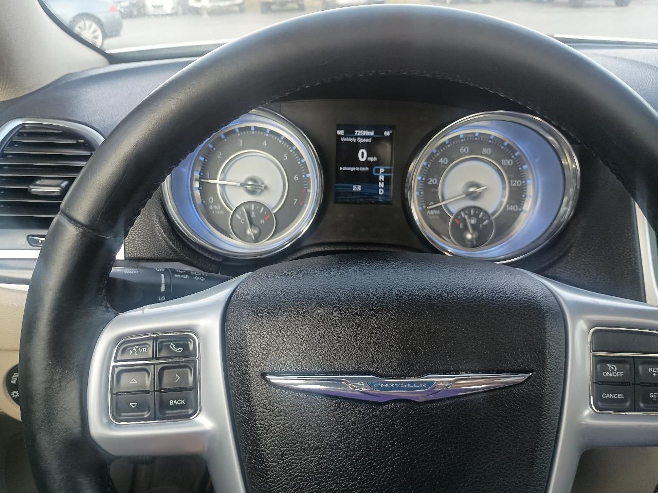 Chrysler 300 4dr Sdn AWD 2014