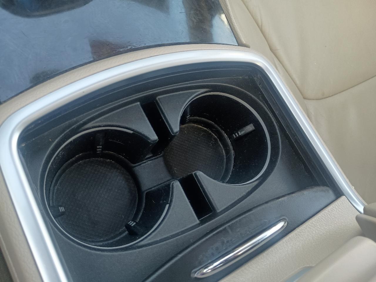 Chrysler 300 4dr Sdn AWD 2014