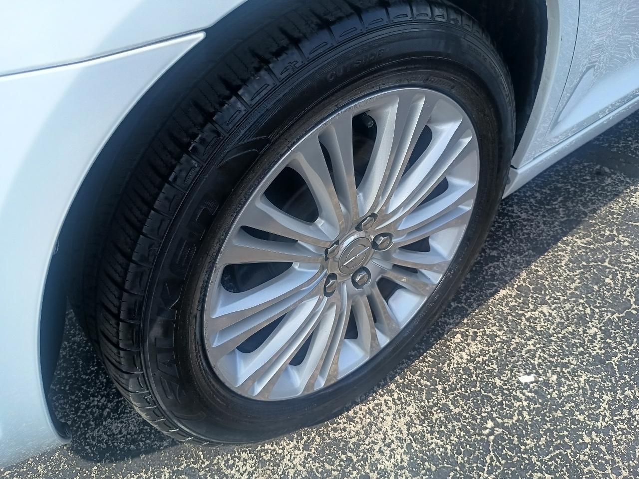 Chrysler 300 4dr Sdn AWD 2014