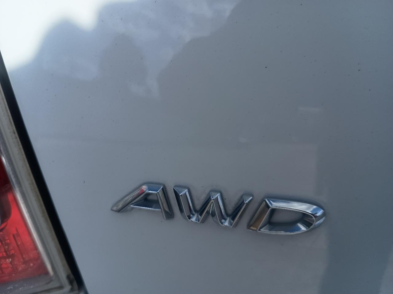 Chrysler 300 4dr Sdn AWD 2014