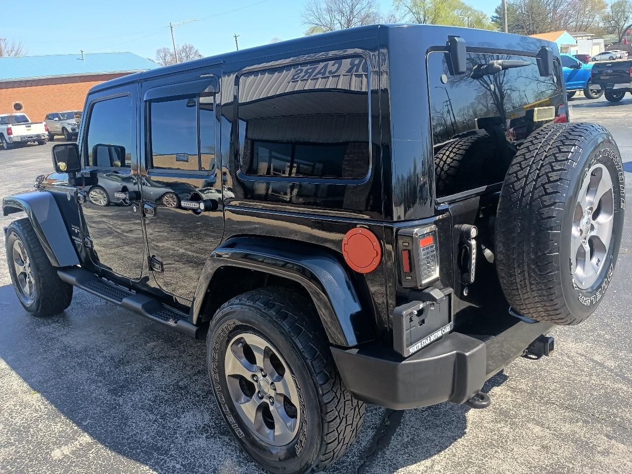 Jeep Wrangler Unlimited 4WD 4dr Sahara 2016