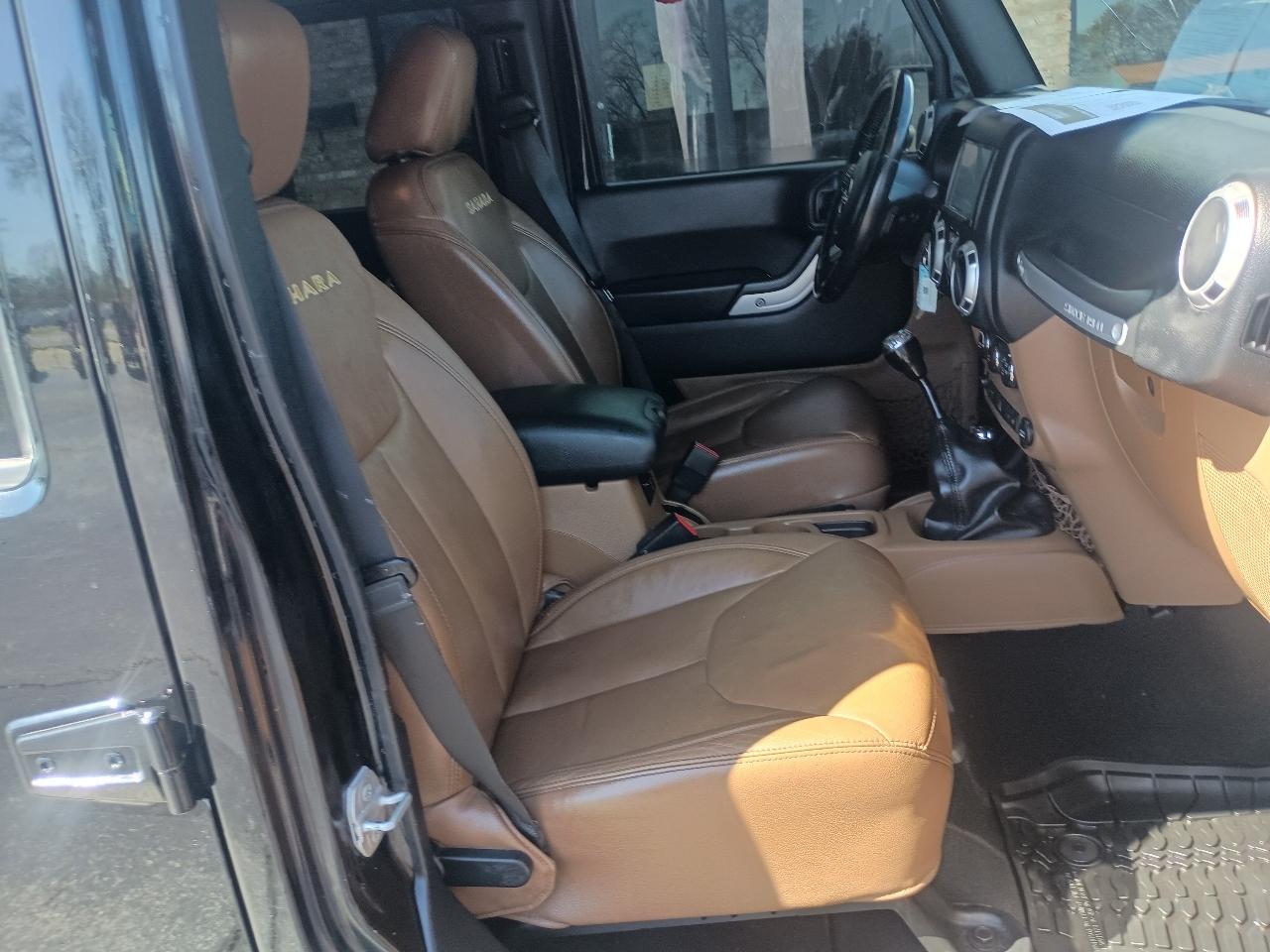 Jeep Wrangler Unlimited 4WD 4dr Sahara 2016