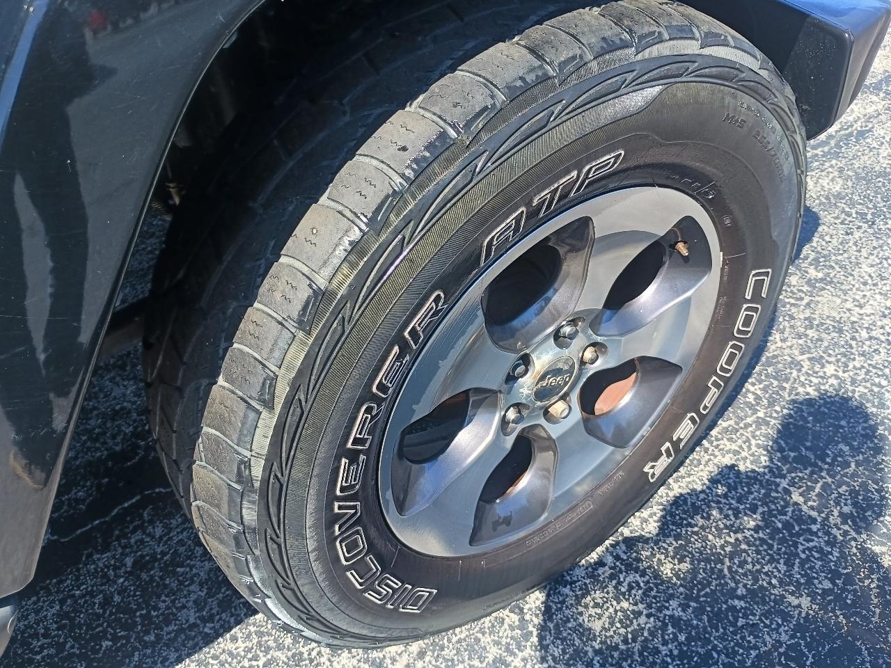 Jeep Wrangler Unlimited 4WD 4dr Sahara 2016