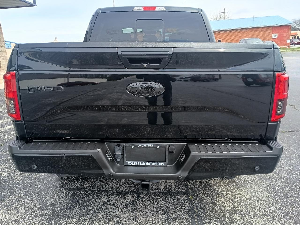 Ford F-150 4WD SuperCrew 145" Lariat 2016