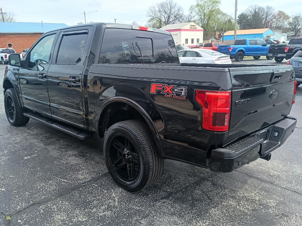 Ford F-150 4WD SuperCrew 145" Lariat 2016