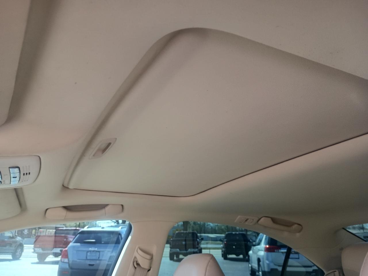 Lexus ES 350 4dr Sdn 2012