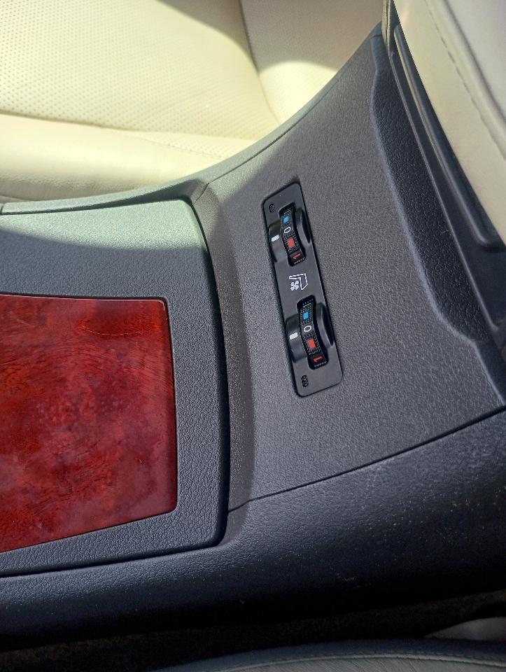 Lexus ES 350 4dr Sdn 2012