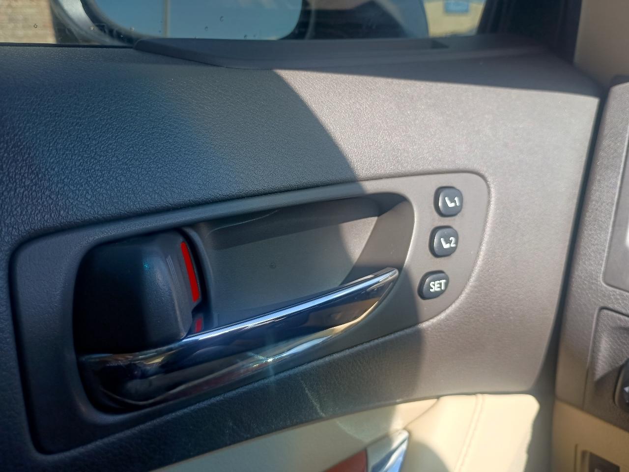 Lexus ES 350 4dr Sdn 2012