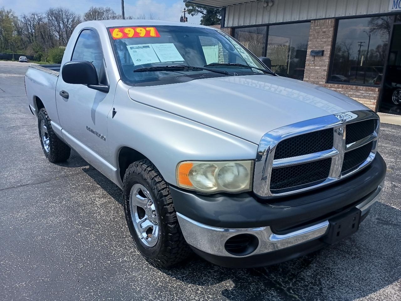 Dodge Ram 1500 2dr Reg Cab 120.5" WB ST 2004