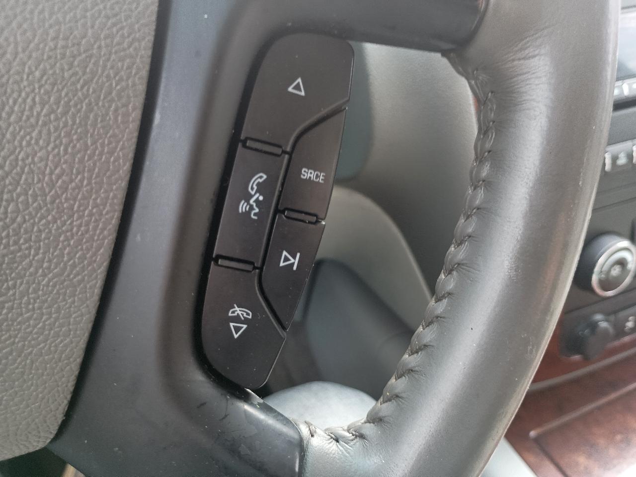 Chevrolet Avalanche 4WD Crew Cab 130" LT w/1LT 2009