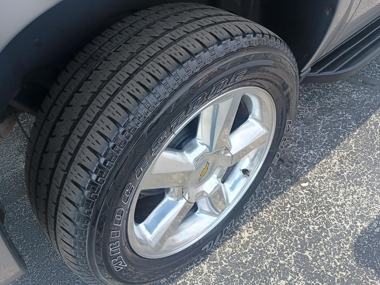 Chevrolet Avalanche 4WD Crew Cab 130" LT w/1LT 2009