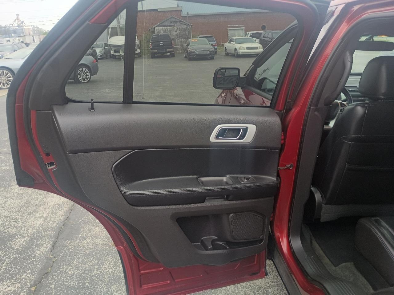 Ford Explorer 4WD 4dr XLT 2013