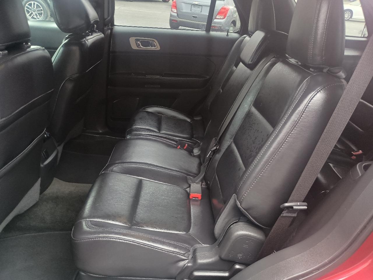 Ford Explorer 4WD 4dr XLT 2013