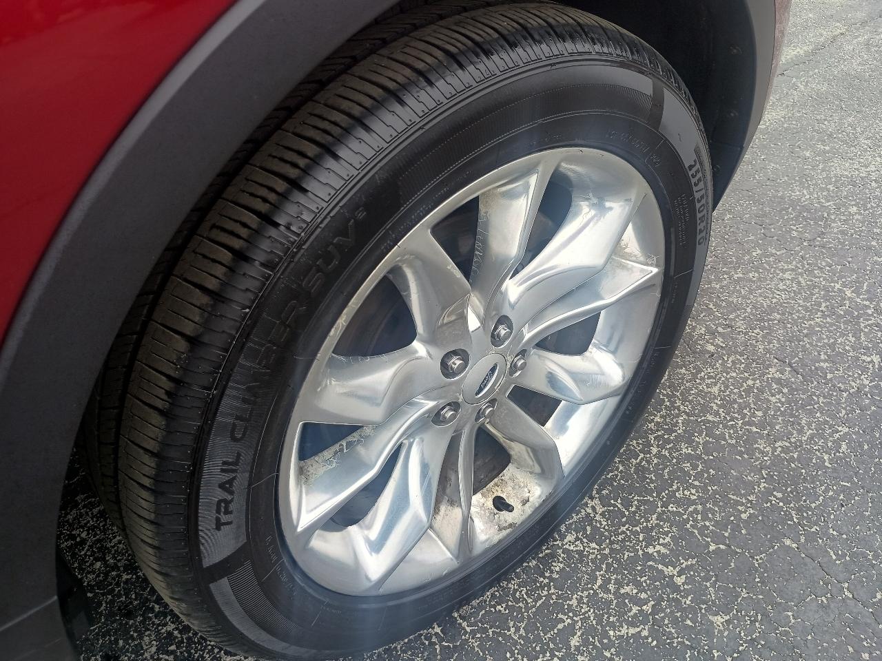 Ford Explorer 4WD 4dr XLT 2013