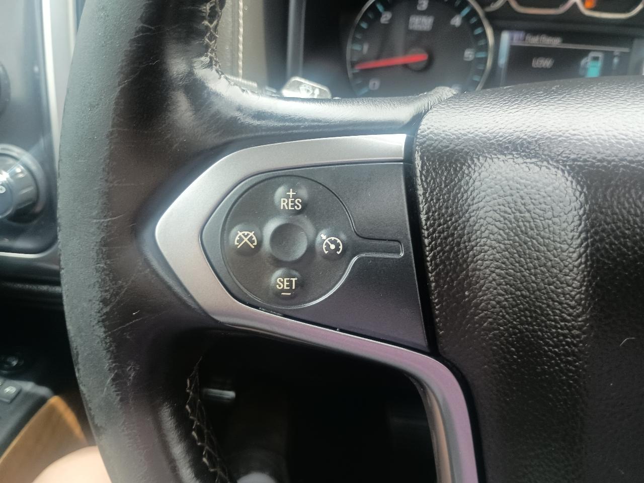 Chevrolet Silverado 2500HD Built After Aug 14 4WD Crew Cab 153.7" LTZ 2015