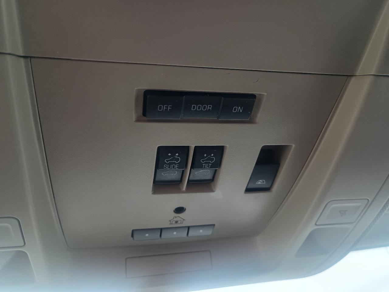 Chevrolet Silverado 2500HD Built After Aug 14 4WD Crew Cab 153.7" LTZ 2015