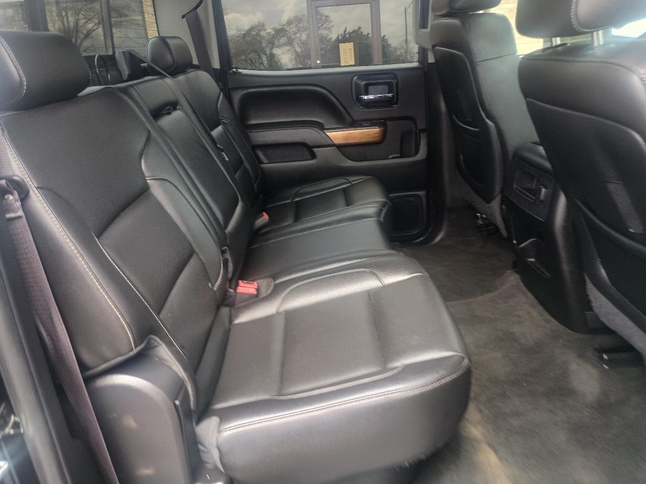 Chevrolet Silverado 2500HD Built After Aug 14 4WD Crew Cab 153.7" LTZ 2015