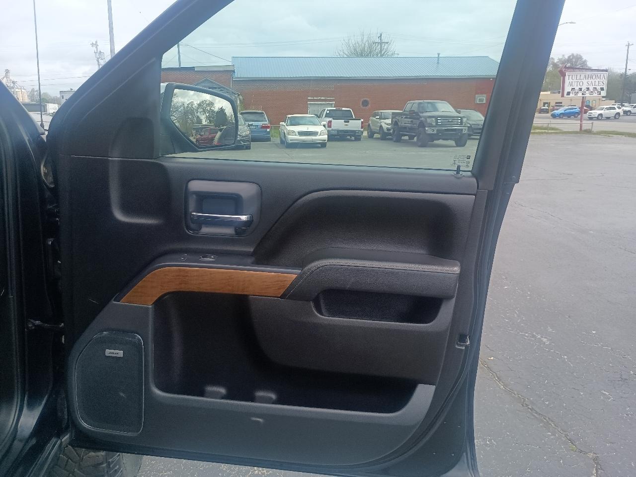 Chevrolet Silverado 2500HD Built After Aug 14 4WD Crew Cab 153.7" LTZ 2015