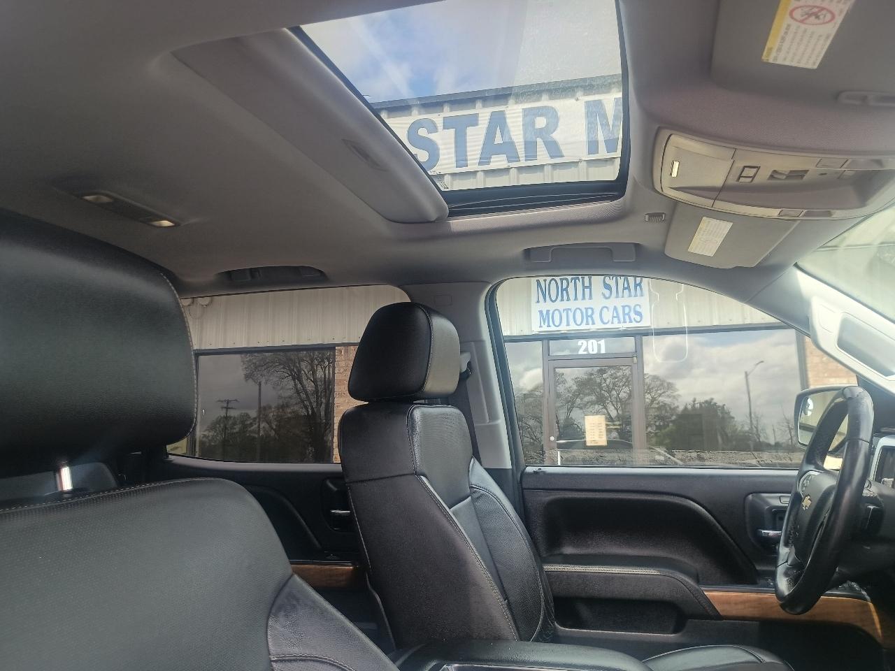 Chevrolet Silverado 2500HD Built After Aug 14 4WD Crew Cab 153.7" LTZ 2015