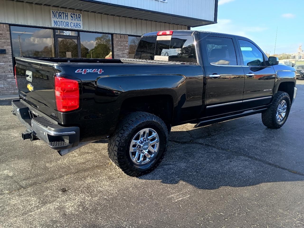 Chevrolet Silverado 2500HD Built After Aug 14 4WD Crew Cab 153.7" LTZ 2015