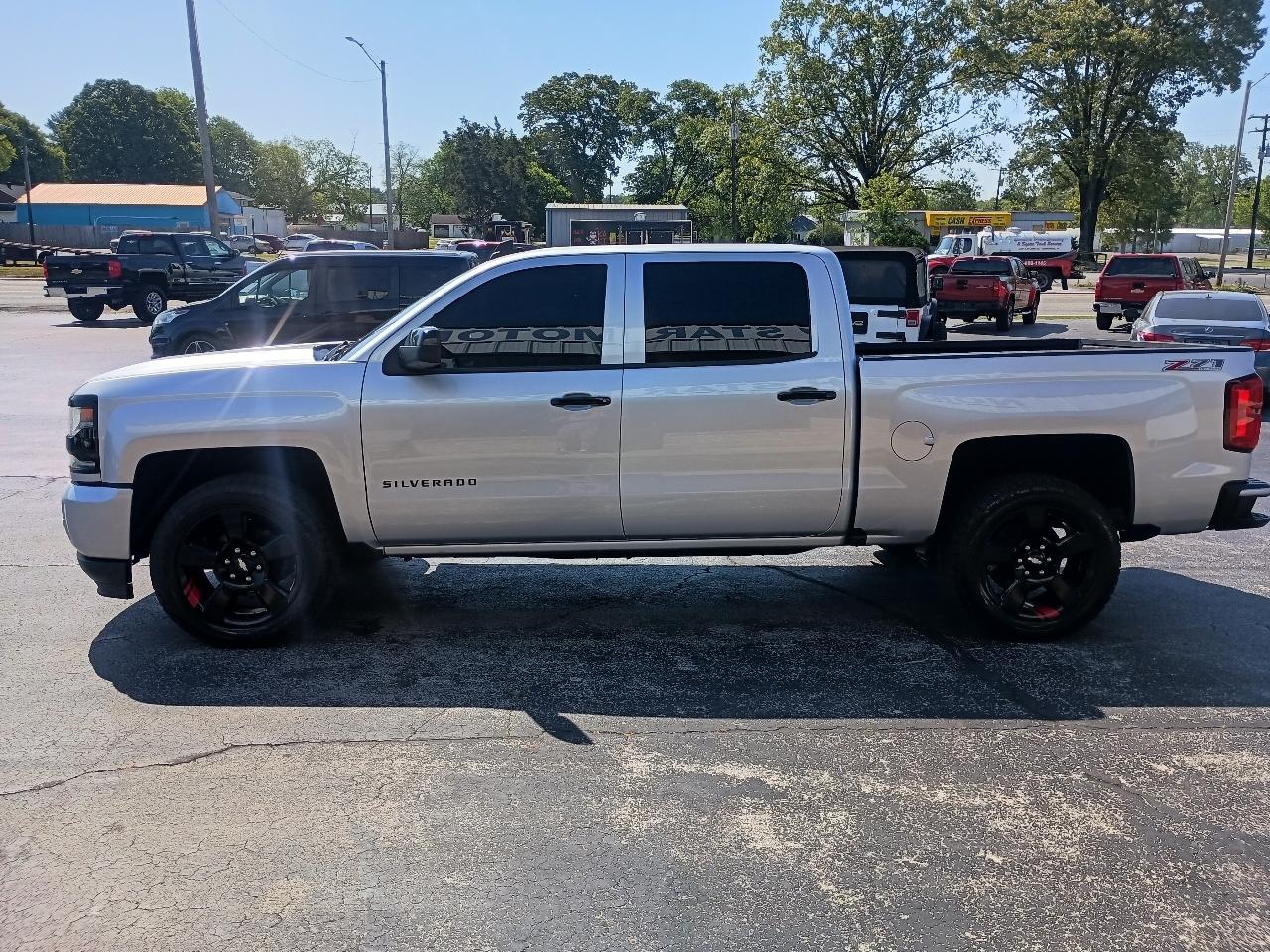 Chevrolet Silverado 1500 4WD Crew Cab 143.5" LTZ w/2LZ 2017