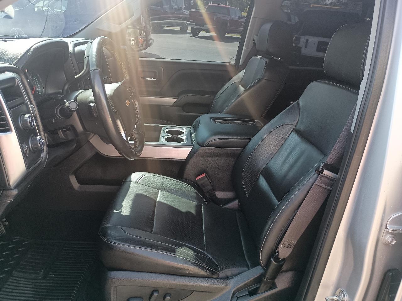 Chevrolet Silverado 1500 4WD Crew Cab 143.5" LTZ w/2LZ 2017