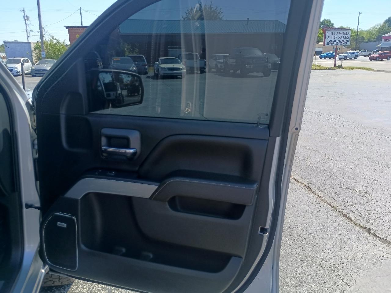 Chevrolet Silverado 1500 4WD Crew Cab 143.5" LTZ w/2LZ 2017