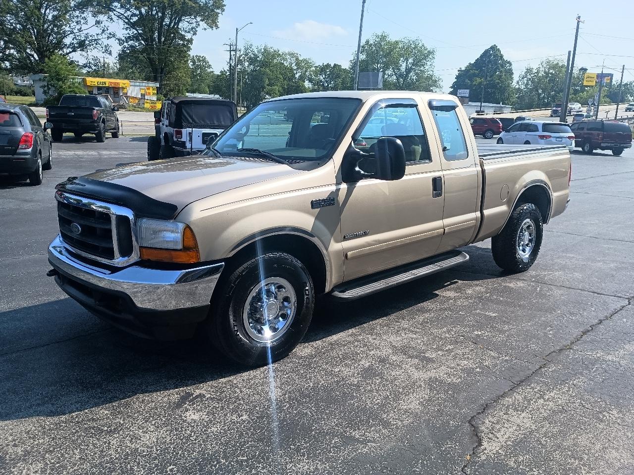Ford Super Duty F-250 Supercab 142" XLT 2001