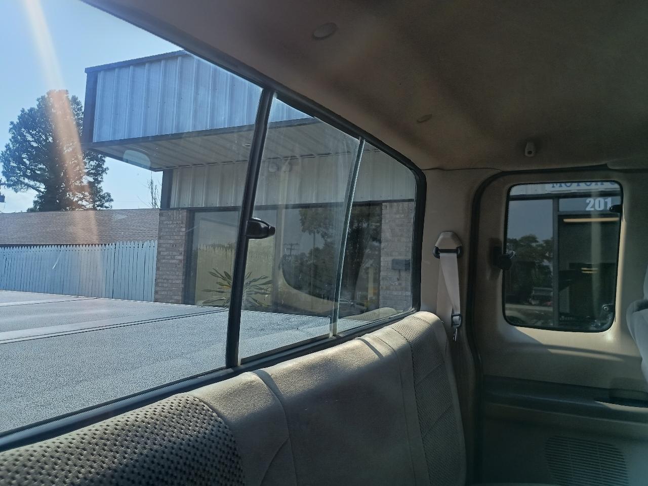 Ford Super Duty F-250 Supercab 142" XLT 2001