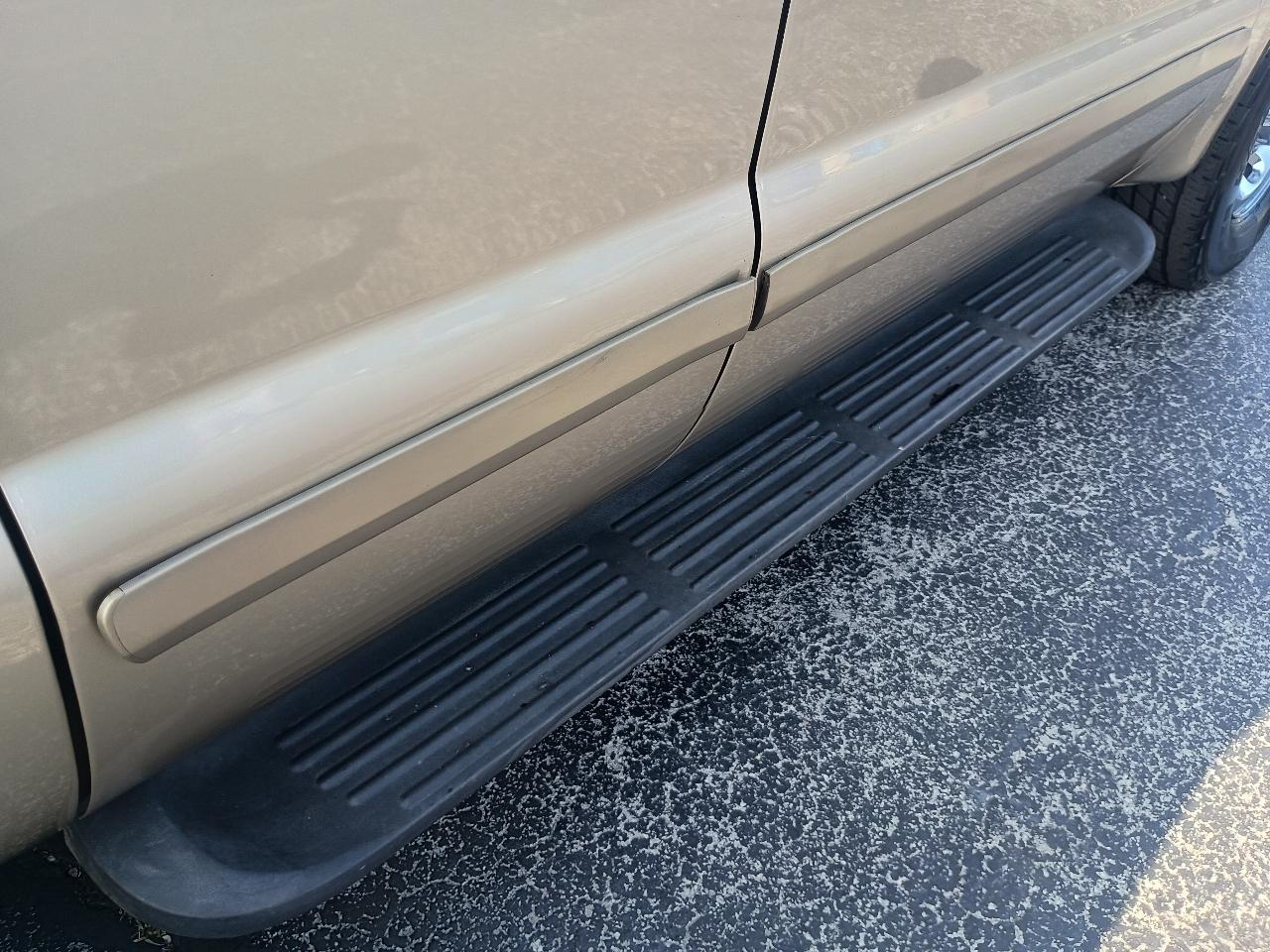 Ford Super Duty F-250 Supercab 142" XLT 2001