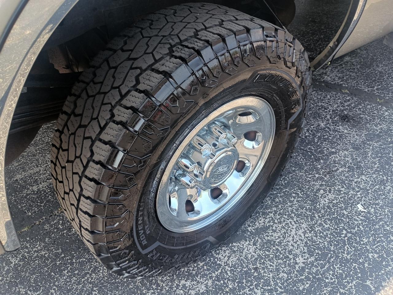 Ford Super Duty F-250 Supercab 142" XLT 2001